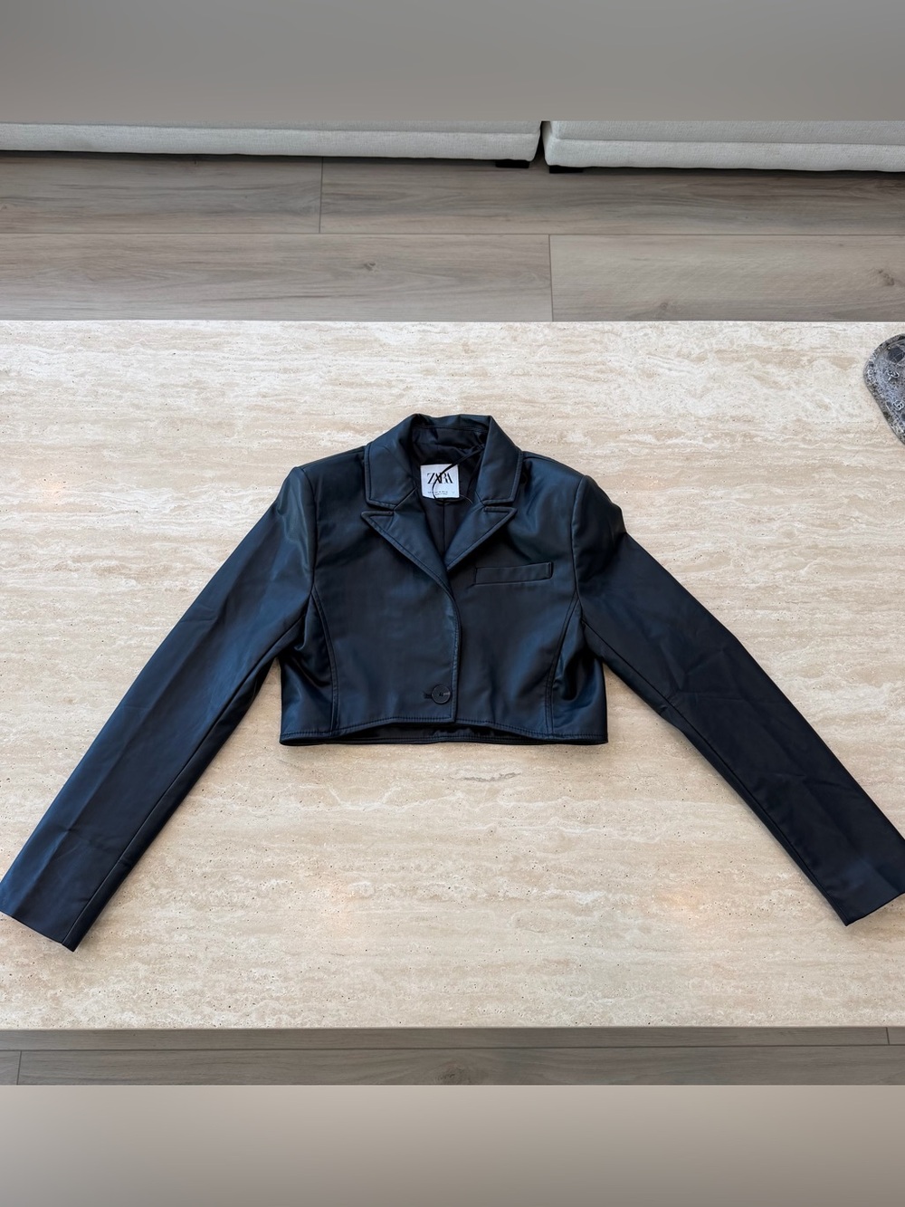 Zara women’s Black Cropped Faux Leather Blazer